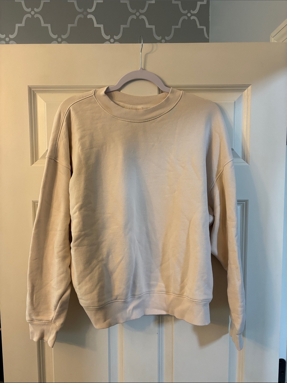 Women’s Cream Crewneck Sweatshirt